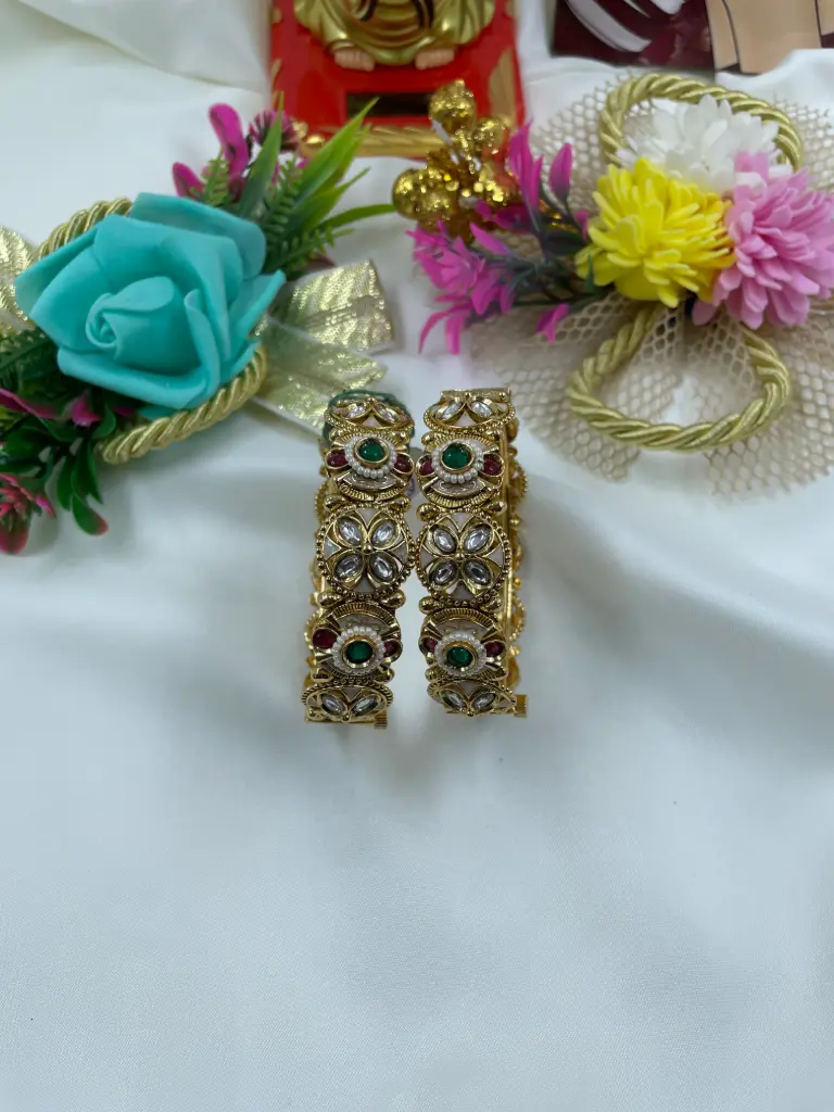 Noor Mahal Bangles (2.4)