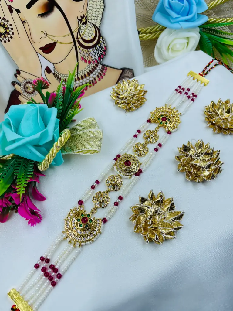 Flower design red micropolish mattapatti