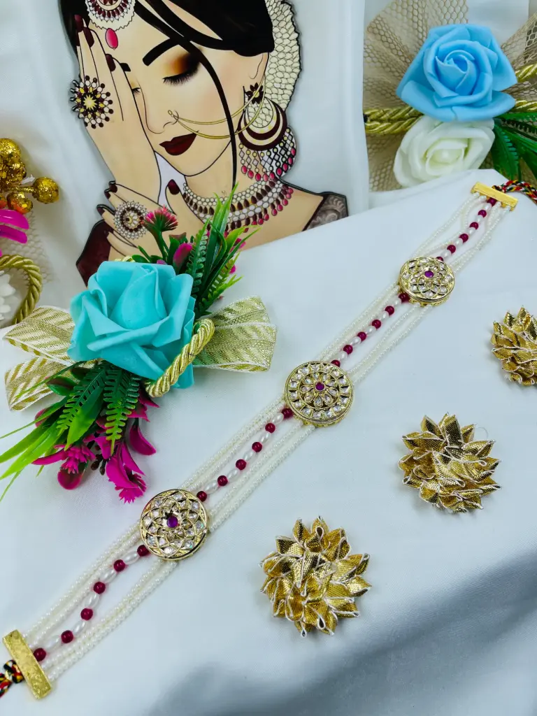 Polki kundan red whit moti mattapatti