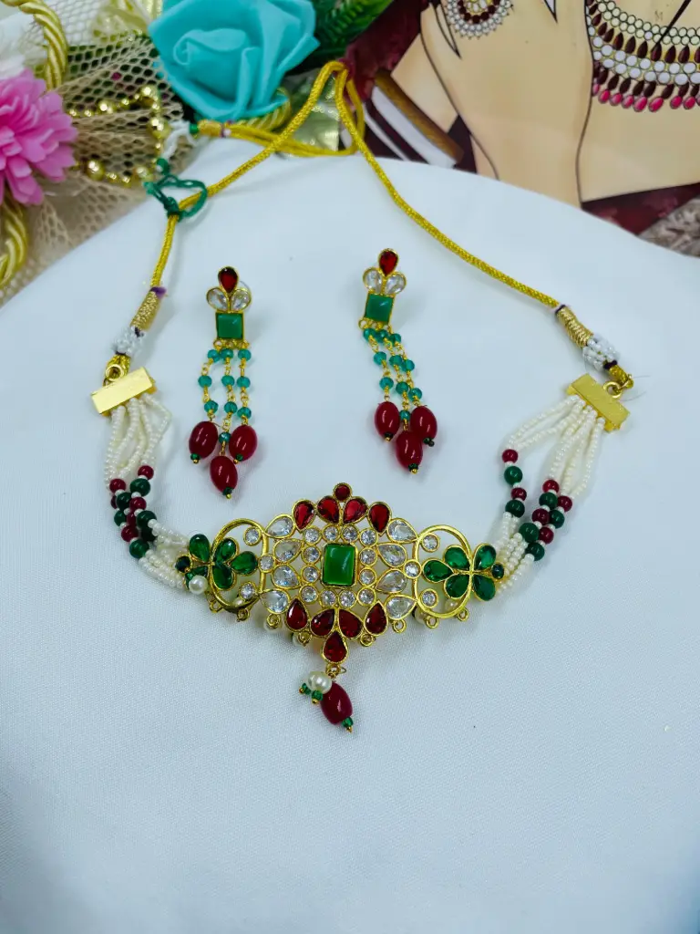 One pendal choker set