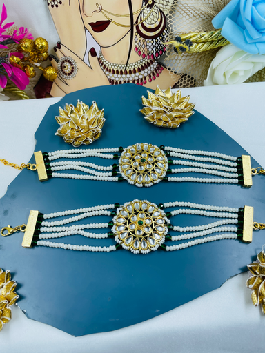 [242] Kundan green bracelet