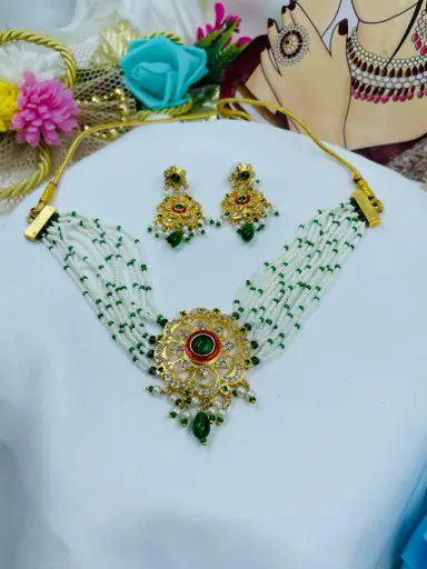 Tamana choker set