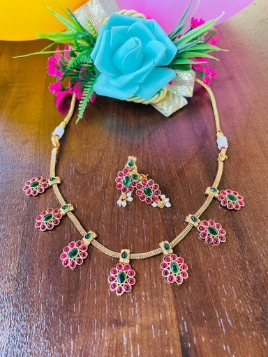Regal ruby green traditional necklace and earings 